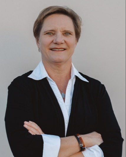 susanne ebling headshot-1