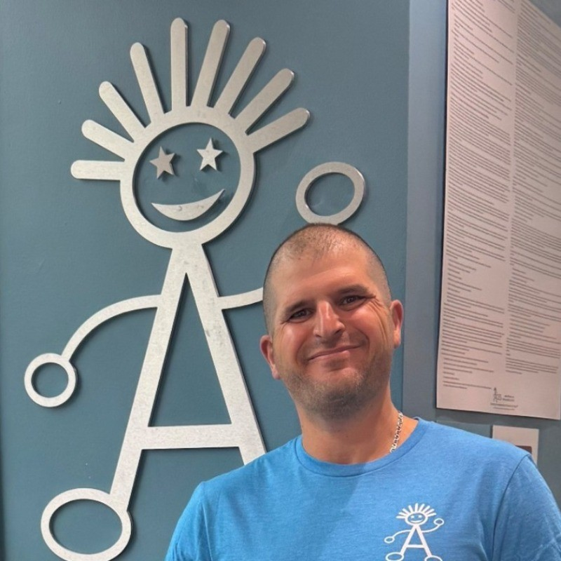 zach goldman headshot